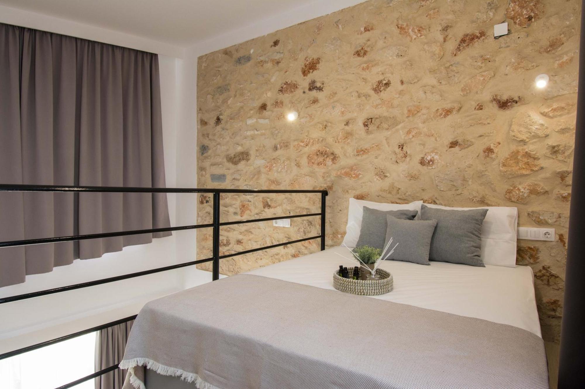 Michalianna Suites "By Checkin" Gouves Bagian luar foto